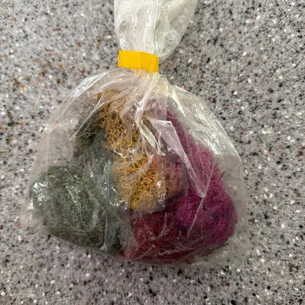 Train set supplies bundle of trees and shrubs